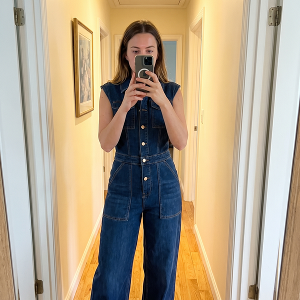 Jeans-Jumpsuit, Spiegel-Selfie