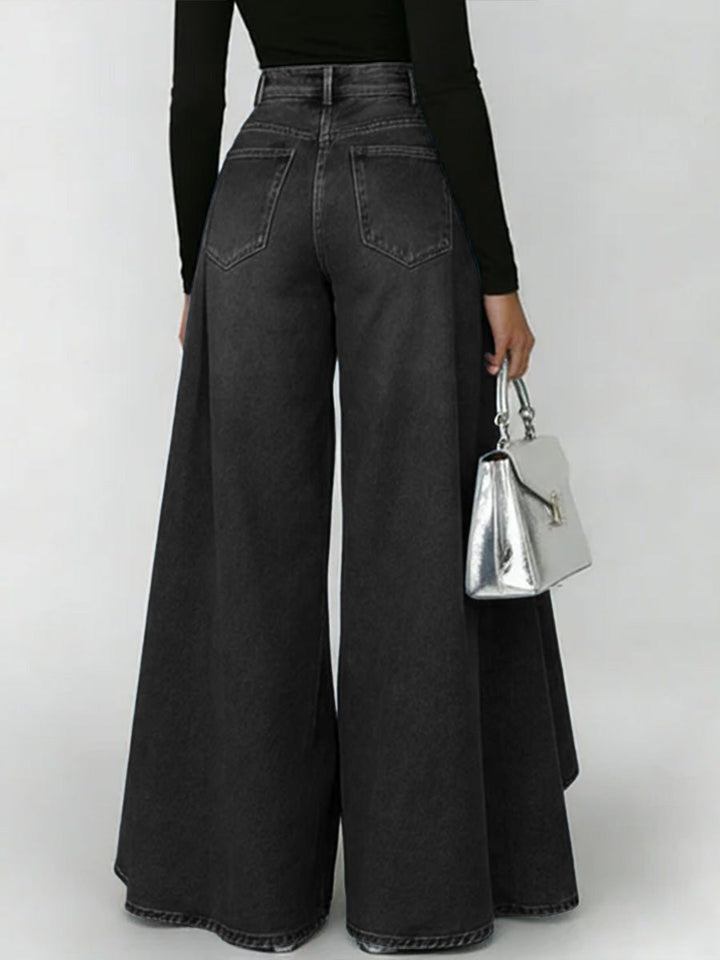Damenjeans mit hoher Taille und weitem Bein
