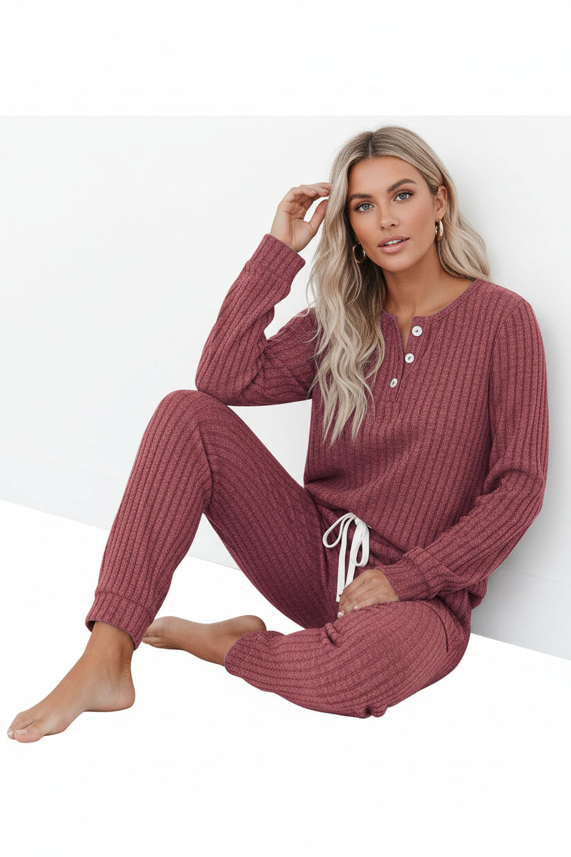 Rippenstrukturiertes zweiteiliges Set mit Langarmoberteil und Hose-Women Set-Alpenkind