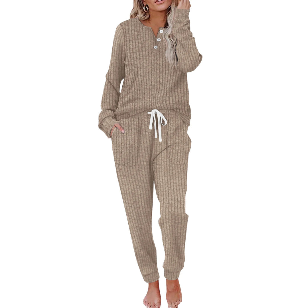 Rippenstrukturiertes zweiteiliges Set mit Langarmoberteil und Hose-Women Set-Alpenkind