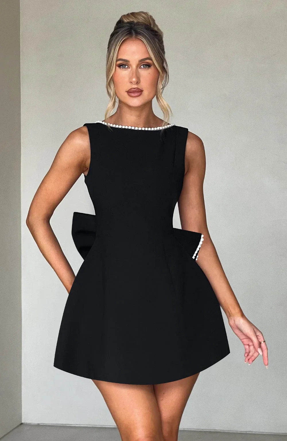 Rosa, ärmelloses A-Linien-Minikleid für Damen | Mit Perlenbesatz