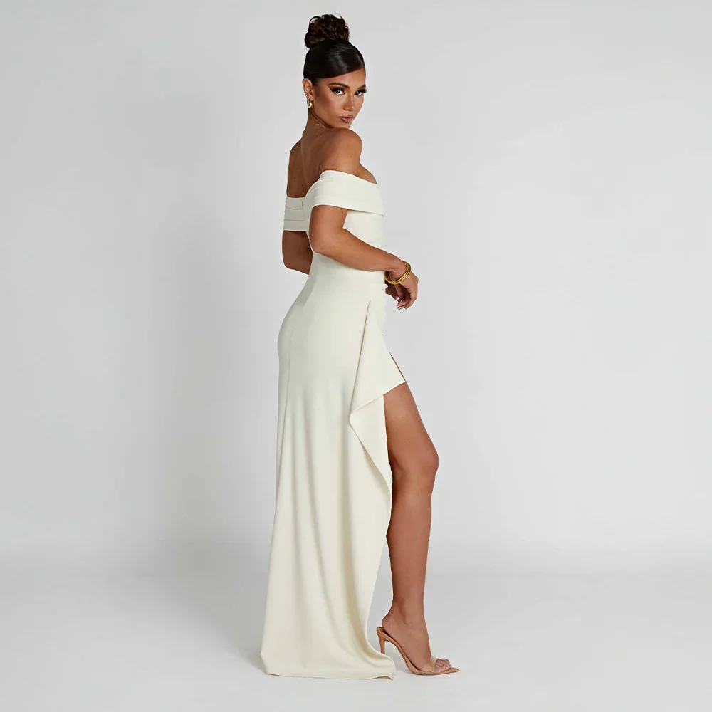 Maxikleid für Damen mit schulterfreiem Ausschnitt und Seitenschlitz