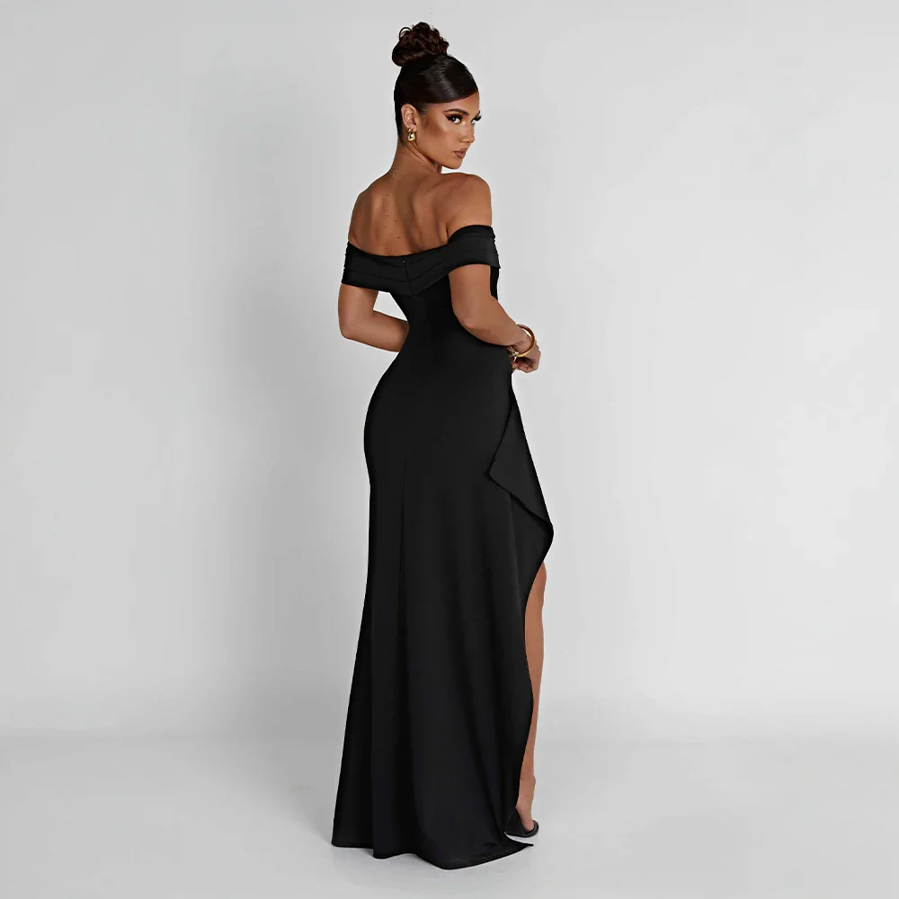 Maxikleid für Damen mit schulterfreiem Ausschnitt und Seitenschlitz