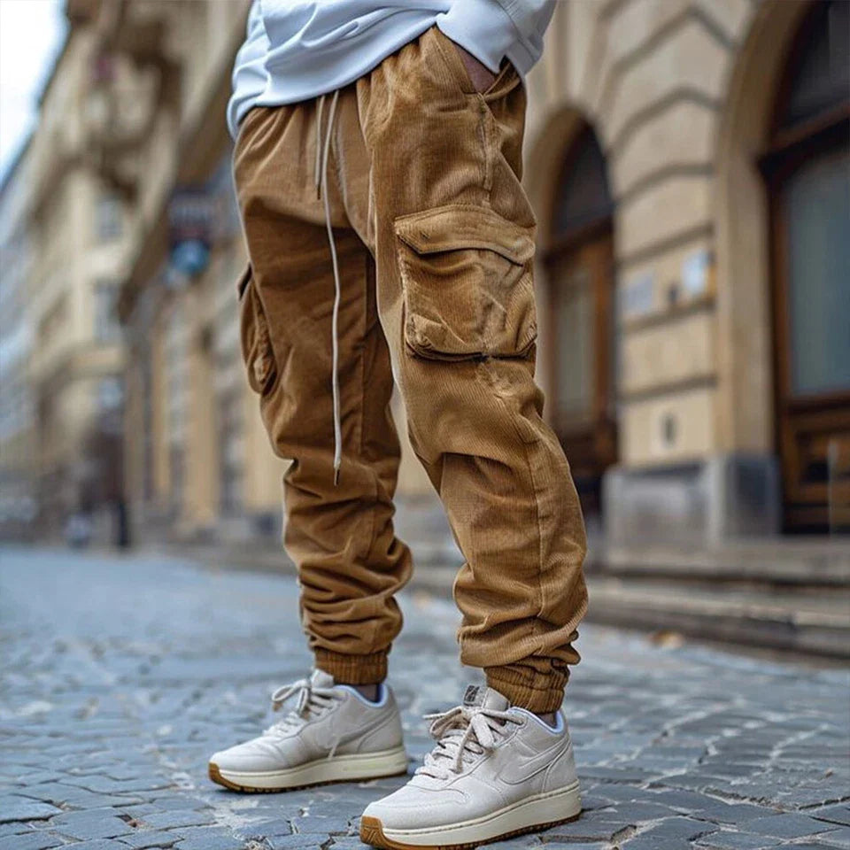 Mathias | Bequeme und moderne Cargohose aus Cord