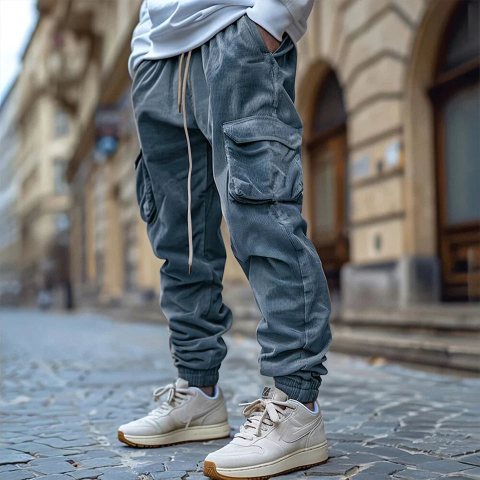 Mathias | Bequeme und moderne Cargohose aus Cord
