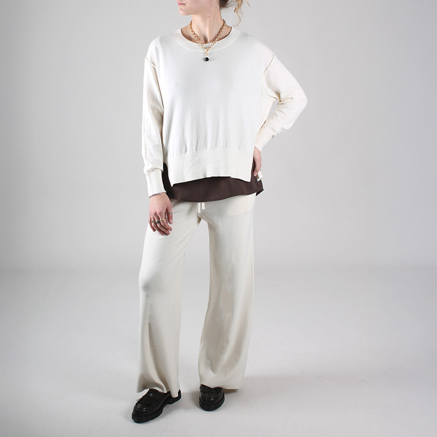 Damenanzug mit Rundhalsausschnitt und elastischer Palazzo-Hose