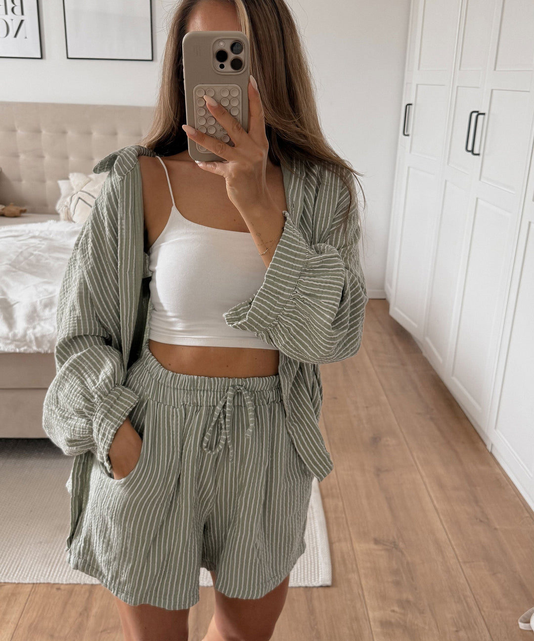 Musselin Shorts Felixa Streifen Khaki