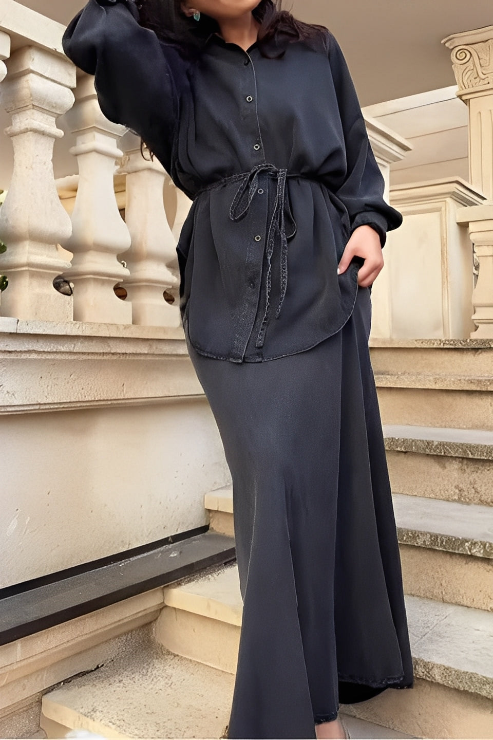 Damen-Zweiteiler: Bluse und Rock mit Bindeband