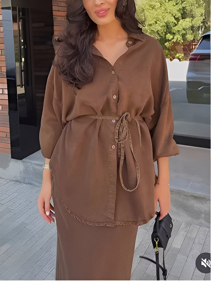 Damen-Zweiteiler: Bluse und Rock mit Bindeband