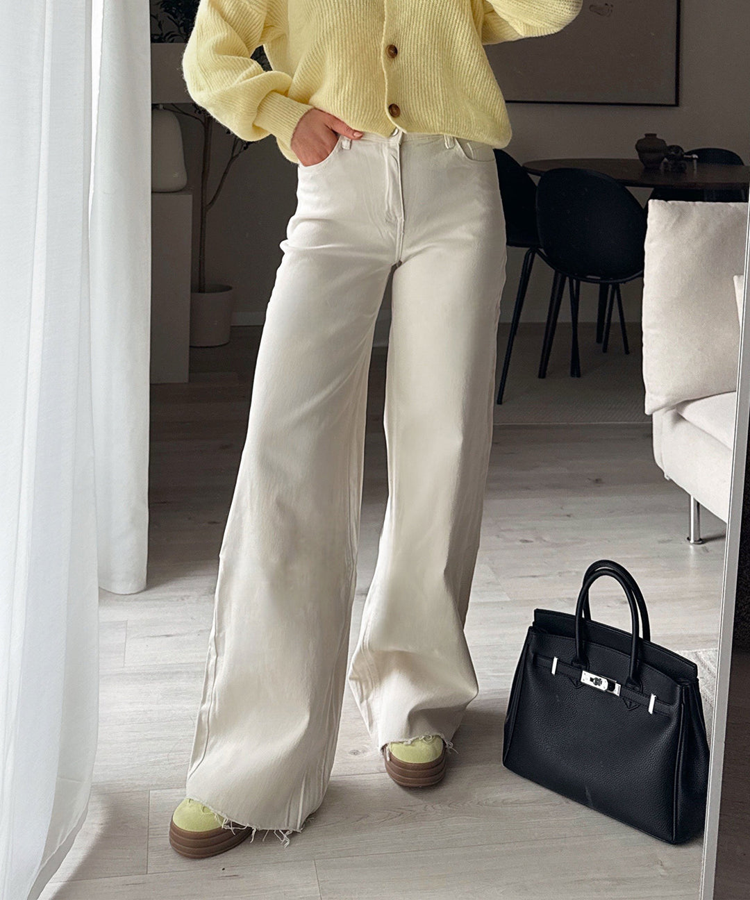 Extra Long Stretch Mid Waist Wide Leg Jeans Zerra Beige Ladypolitan ♡